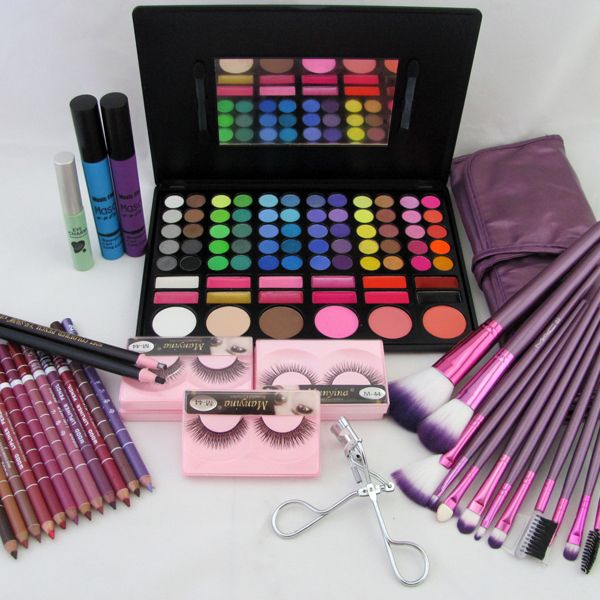 Kits de maquiagem Sombra Blush em Pó  Lip Gloss Pale